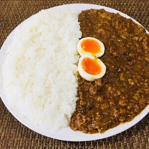 キーマカレー☆温泉卵のせ